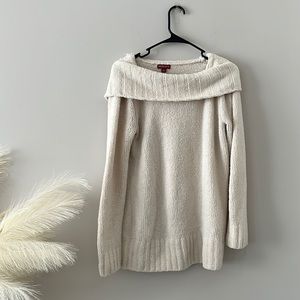 Beige Cream white sweater